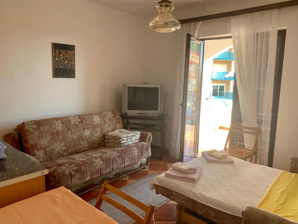 Apartments Mari Pržno Zewnętrze zdjęcie