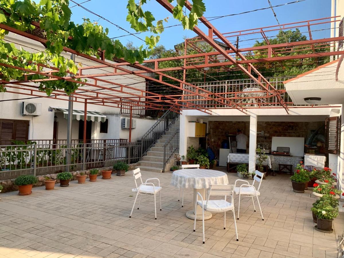 Apartments Mari Pržno Zewnętrze zdjęcie